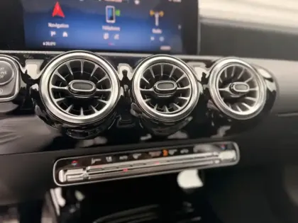 Photo 14 Mercedes Classe A Gén. IV (W177) Ph2 AMG Line 5