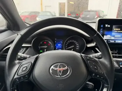 Photo 18 Toyota C-HR 1.8 HYBRIDE 122 DESIGN