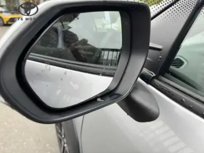 Photo 18 Toyota Yaris Hybride 1.5 HYBRID 130H DESIGN AUTO 2WD