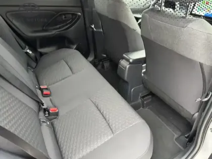 Photo 7 Toyota Yaris Hybride 1.5 HYBRID 130H DESIGN AUTO 2WD