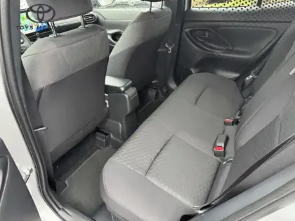 Photo 17 Toyota Yaris Hybride 1.5 HYBRID 130H DESIGN AUTO 2WD