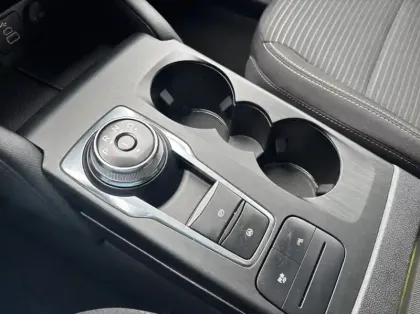 Photo 7 Ford Kuga Gén. III Ph1 Titanium 5