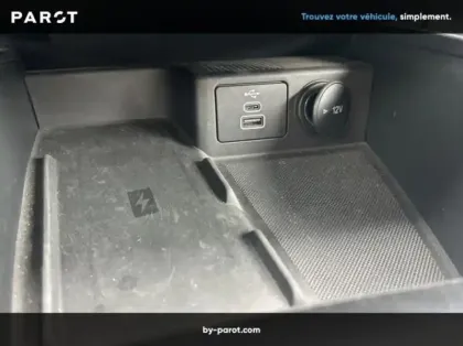 Photo 19 Ford Kuga 2.5 Duratec 180ch Hybrid FlexiFuel Titanium Business Powershift