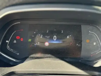 Photo 22 Renault Captur Gén. II (HJB) Ph1 Intens 5