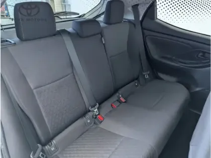 Photo 12 Toyota Yaris Hybride 116h Design