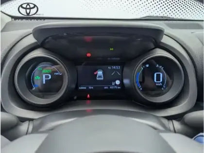 Photo 25 Toyota Yaris Hybride 116h Design