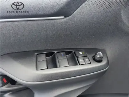 Photo 14 Toyota Yaris Hybride 116h Design