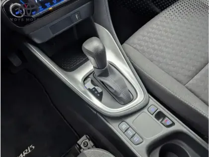 Photo 21 Toyota Yaris Hybride 116h Design