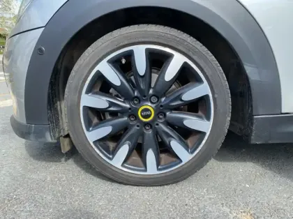 Photo 13 Mini Mini Gén. III (F56) Ph3 Edition Premium Plus 3