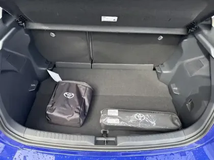 Photo 10 Toyota Yaris Hybride 116h Design