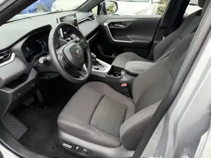 Photo 18 Toyota Rav4 Gén. V Ph1 Design Business 5