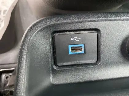 Photo 21 Ford Transit Connect Fourgonnette L2 1.0E 100ch E85 Trend