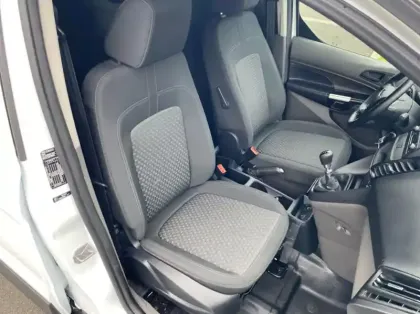 Photo 26 Ford Transit Connect Fourgonnette L2 1.0E 100ch E85 Trend