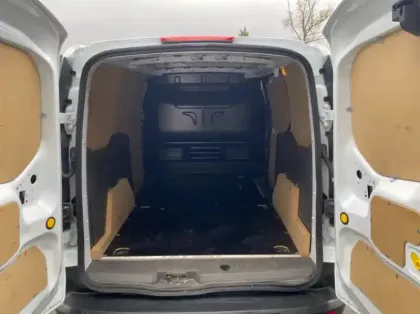 Photo 10 Ford Transit Connect Fourgonnette L2 1.0E 100ch E85 Trend