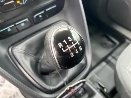 Photo 7 Ford Transit Connect Fourgonnette L2 1.0E 100ch E85 Trend