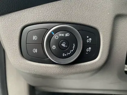 Photo 18 Ford Transit Connect Fourgonnette L2 1.0E 100ch E85 Trend