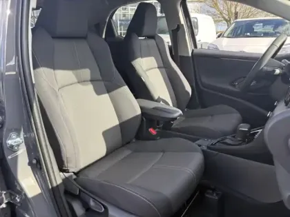 Photo 14 Toyota Yaris Hybride 116h Design VD