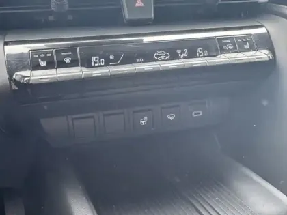 Photo 13 Toyota C-HR Gén. II Ph1 Design 5