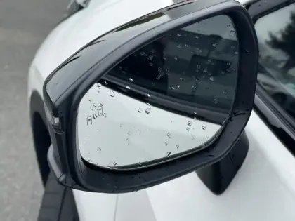 Photo 20 Toyota C-HR Gén. II Ph1 Design 5