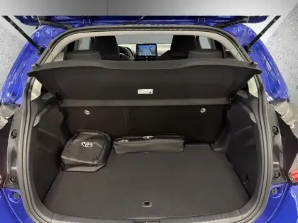 Photo 9 Toyota Yaris Hybride 116h Design VD