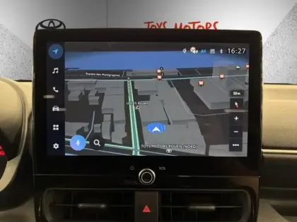 Photo 14 Toyota Yaris Hybride 116h Design VD