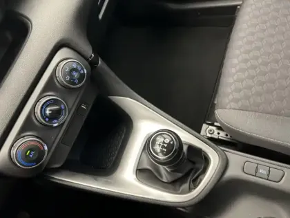 Photo 13 Toyota Yaris 70 VVT-i Dynamic