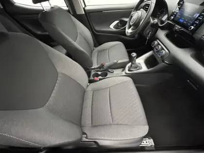 Photo 20 Toyota Yaris 70 VVT-i Dynamic