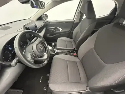 Photo 17 Toyota Yaris 70 VVT-i Dynamic