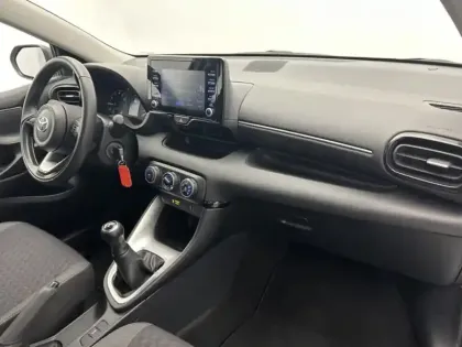 Photo 21 Toyota Yaris 70 VVT-i Dynamic