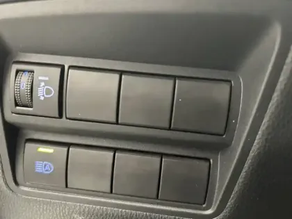 Photo 14 Toyota Yaris 70 VVT-i Dynamic