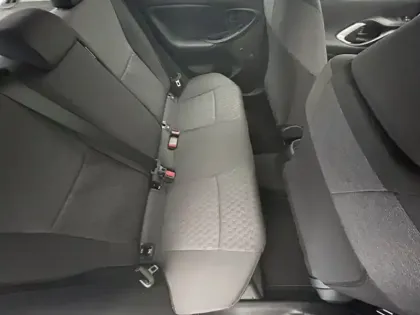 Photo 19 Toyota Yaris 70 VVT-i Dynamic