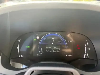 Photo 20 Toyota Yaris Hybride 116h Design PAC