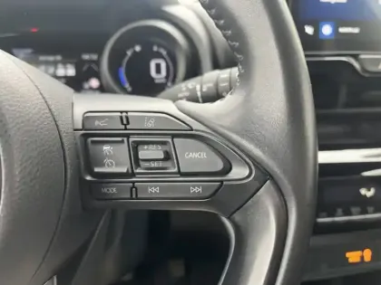 Photo 16 Toyota Yaris Gén. I Ph1 Design 5