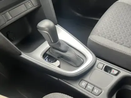 Photo 22 Toyota Yaris Gén. I Ph1 Design 5