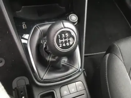 Photo 7 Ford Fiesta Gén. V Ph1 Titanium 5