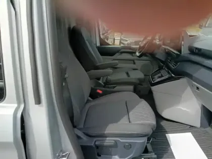 Photo 26 Ford Custom Gén. II Ph1 Limited 1