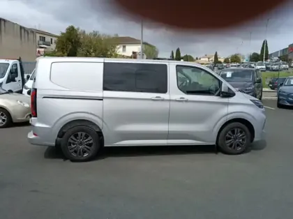 Photo 25 Ford Custom Gén. II Ph1 Limited 1