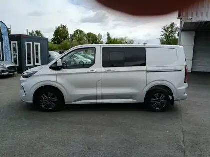 Photo 23 Ford Custom Gén. II Ph1 Limited 1