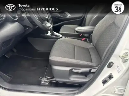 Photo 10 Toyota Yaris Gén. I Ph1 Dynamic 5