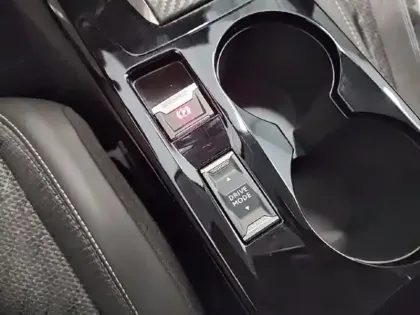 Photo 12 Peugeot 208  1.2 Hybrid 110ch Allure e-DCS6