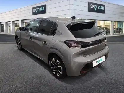 Photo 6 Peugeot 208  1.2 Hybrid 110ch Allure e-DCS6