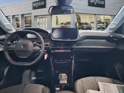 Photo 10 Peugeot 208  1.2 Hybrid 110ch Allure e-DCS6