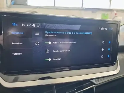 Photo 14 Peugeot 208  1.2 Hybrid 110ch Allure e-DCS6