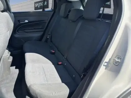 Photo 9 Jeep Avenger  1.2 Turbo T3 100ch MHEV Longitude BVR6 eHybrid