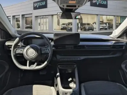 Photo 7 Jeep Avenger  1.2 Turbo T3 100ch MHEV Longitude BVR6 eHybrid