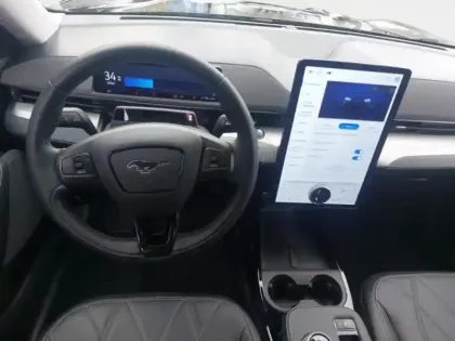 Photo 27 Ford Mustang  Mach-E 269ch Standard Range 76kWh 7cv