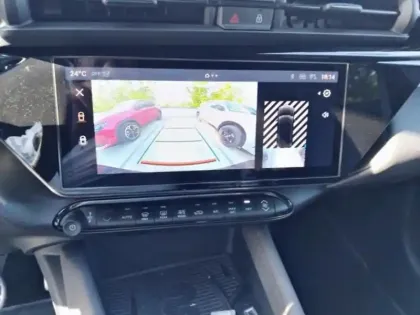 Photo 10 Alfa Romeo Junior  1.2 Ibrida 145ch Premium e-DCT6