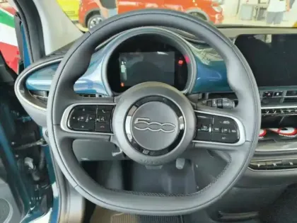 Photo 9 Fiat 500  e 118ch Icône