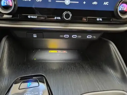 Photo 8 Lexus RZ  350e Luxe MC26