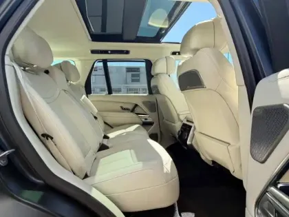 Photo 10 Land rover Range Rover Gén. V (L460) Ph1 Autobiography 5